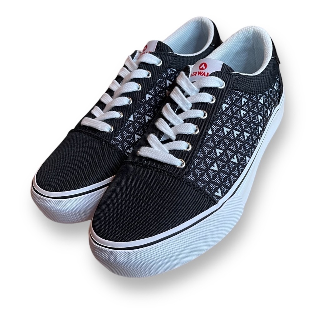 NEW Airwalk Platform Sneaker​​​​​